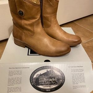 Frye Melissa Button short boot